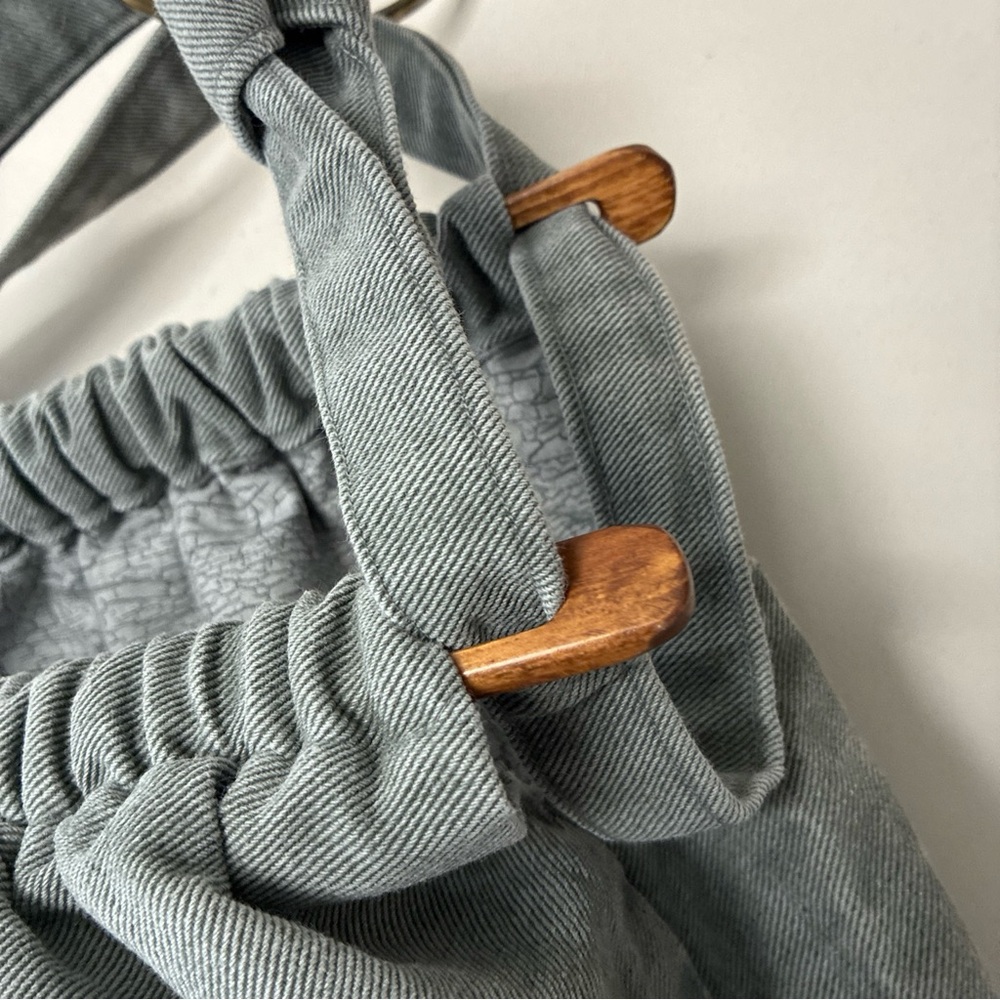 Vintage Student Tote-1970s Gray Boho Chic Satchel w/ wooden closures & Adj Strap - Picture 11 of 11